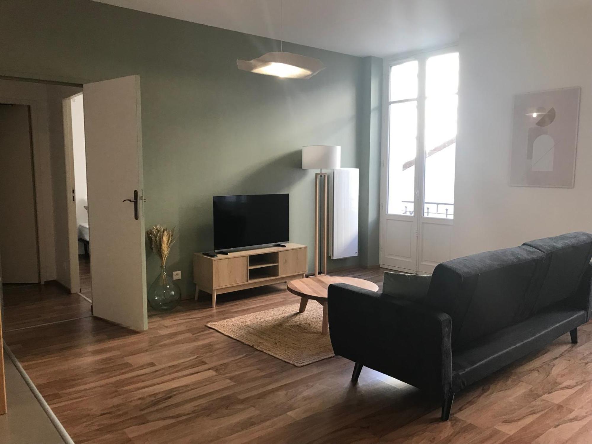 Apartamento Le Clemenceau - Hyper Centre - Calme - Proche Thermes Vichy Exterior foto
